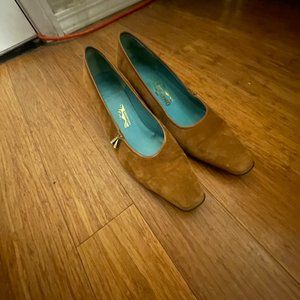 Salvador Ferragamo Suede Leather Women's Shoes.